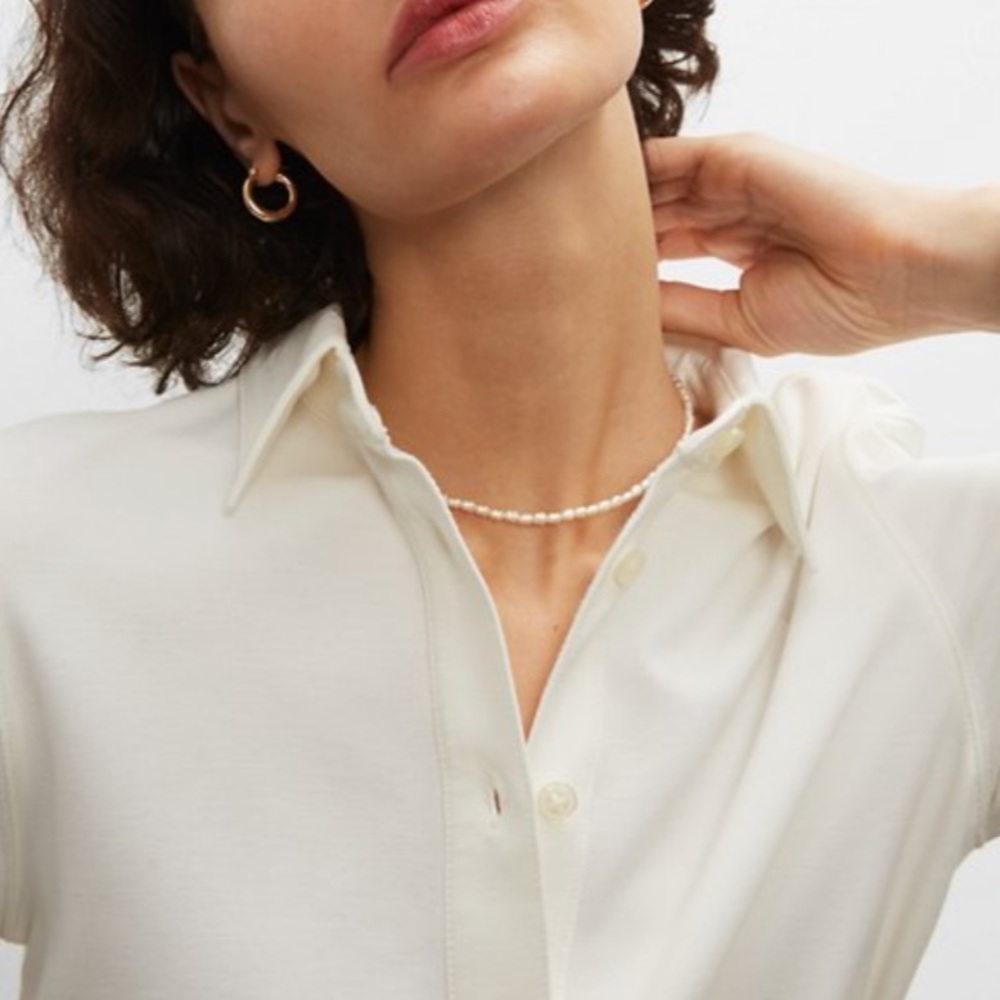 Club Monaco Short Pearl Necklace